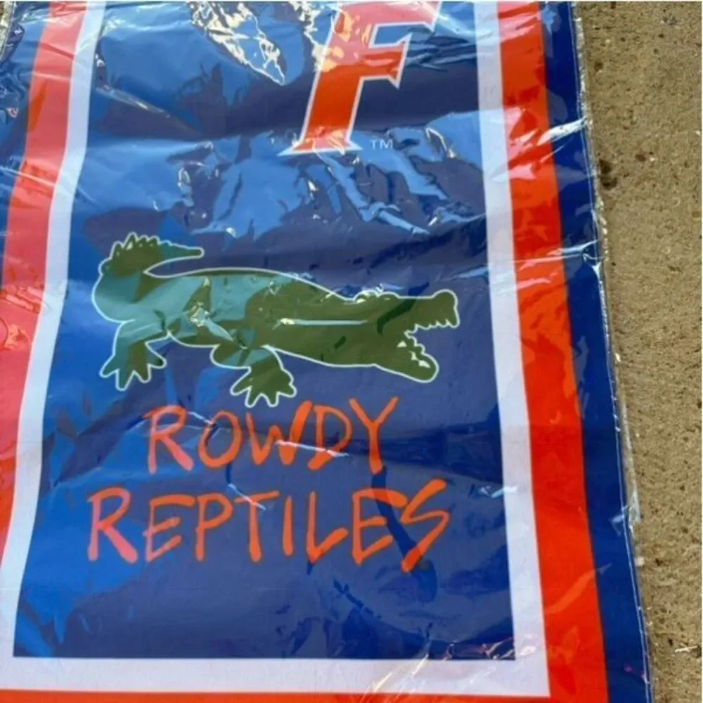 Florida Gators Rowdy Reptiles Collegiate Garden Flag *New*